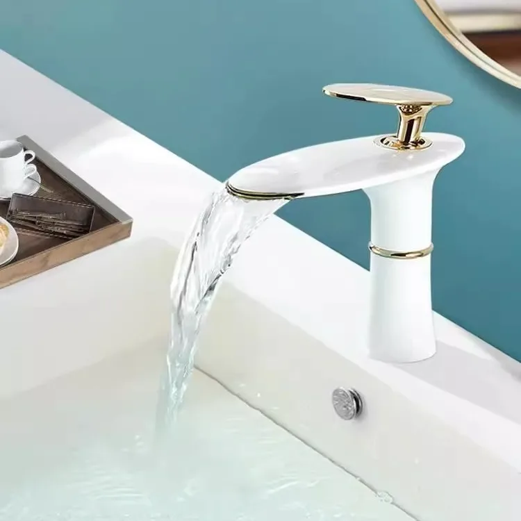 Home Hardware Bathroom Faucets - Keran Wastafel Air Terjun Putih Emas,