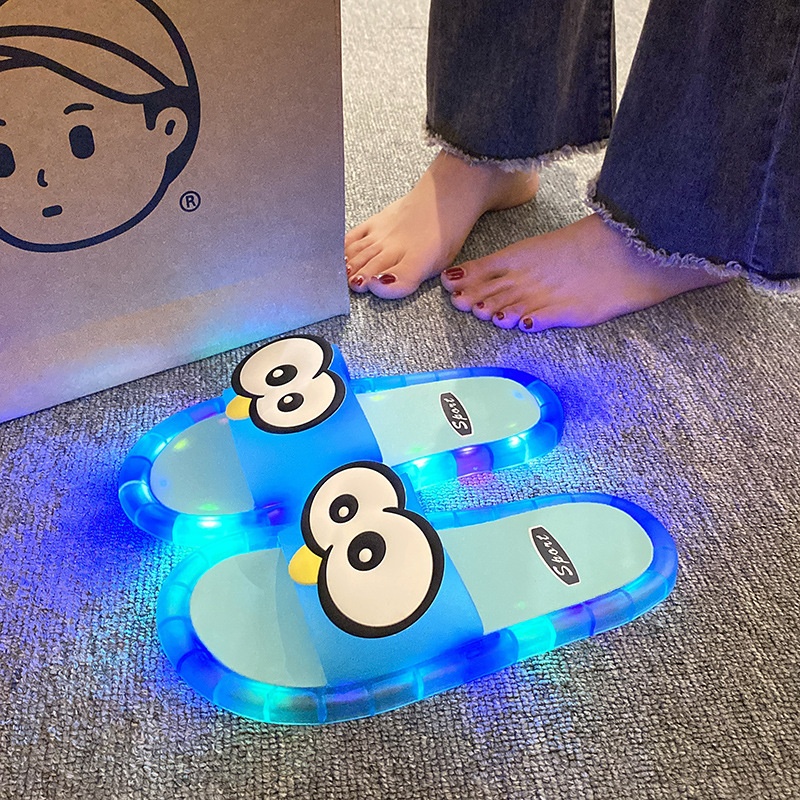 Sandal Seluncur Mata Besar Luc - Home Bath ulasan dan harga